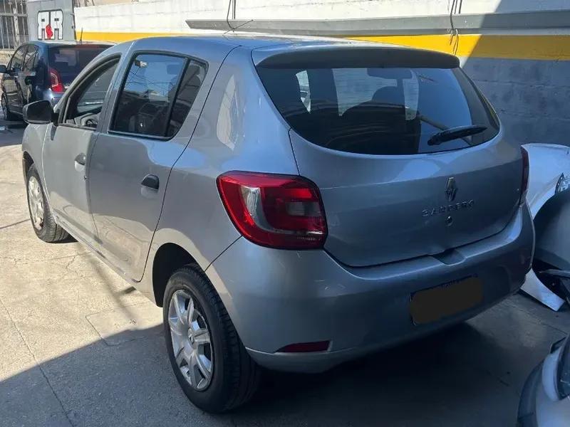 Renault Sandero -2