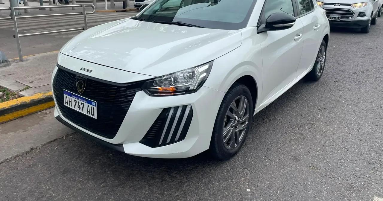 Peugeot 208
