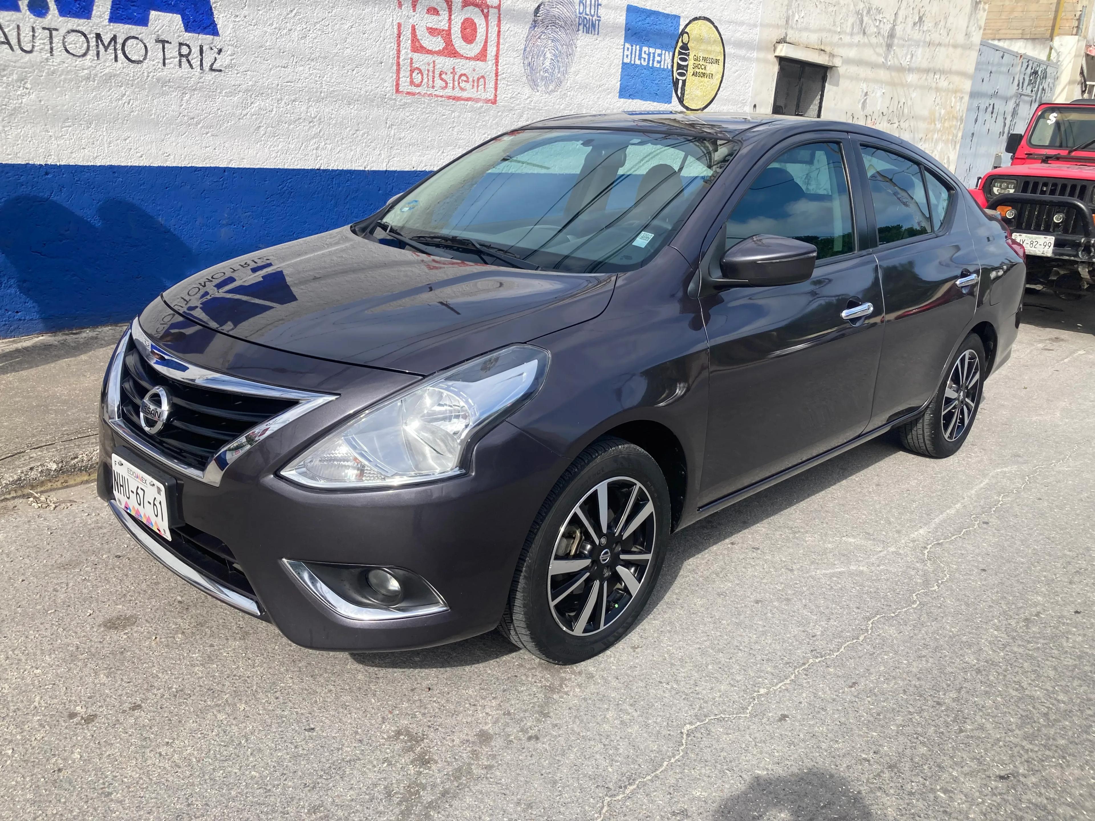 Nissan Versa