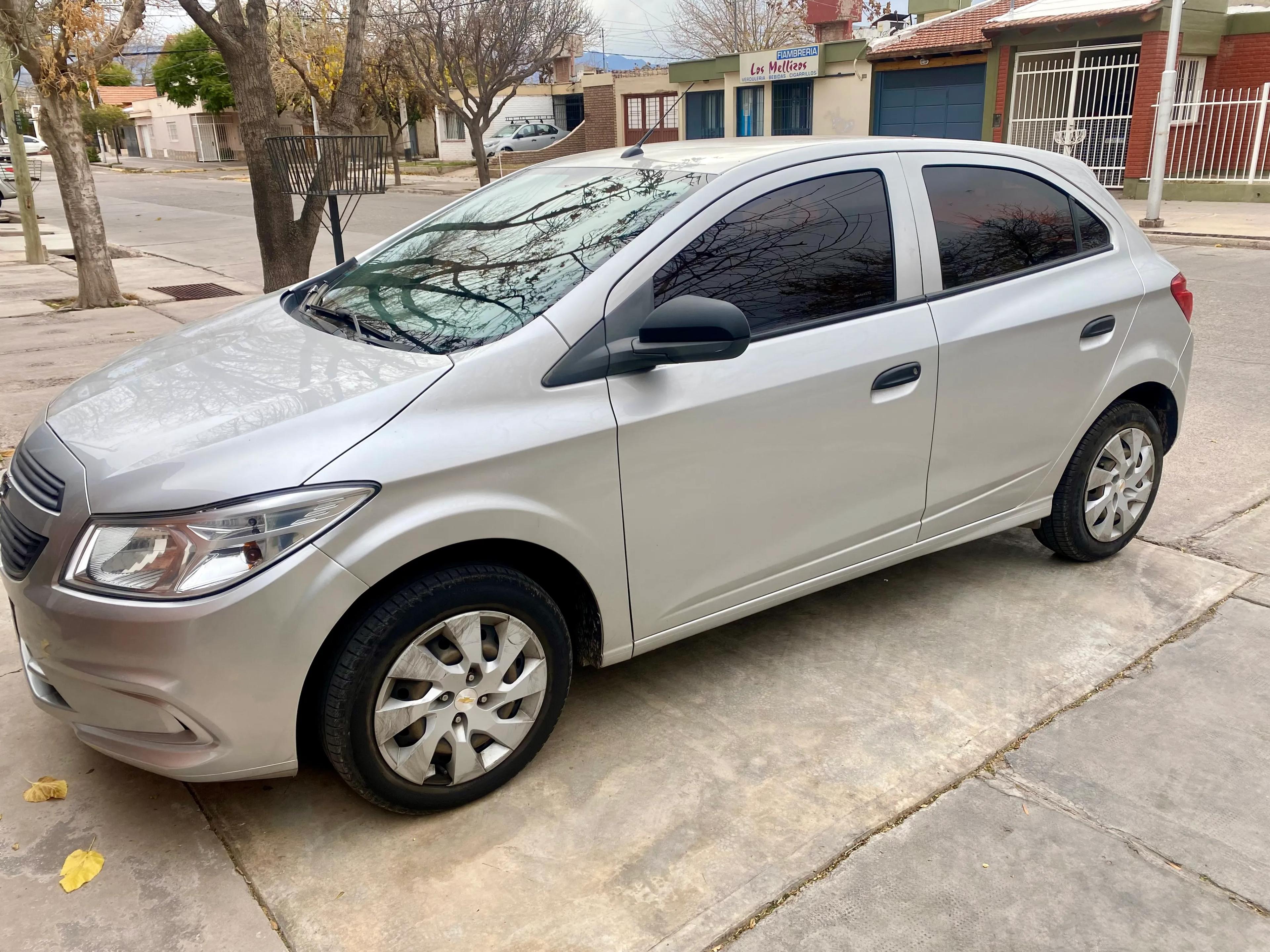 Chevrolet Onix - Mendoza