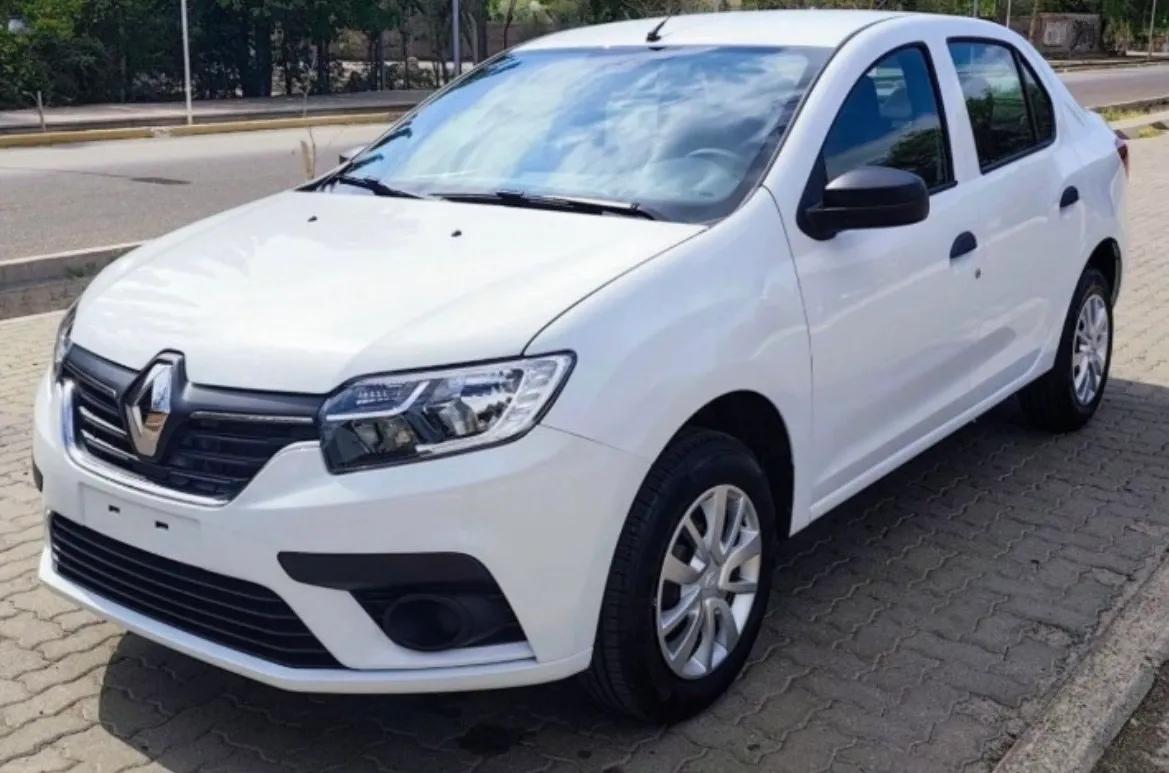Renault Logan Intens - Buenos Aires