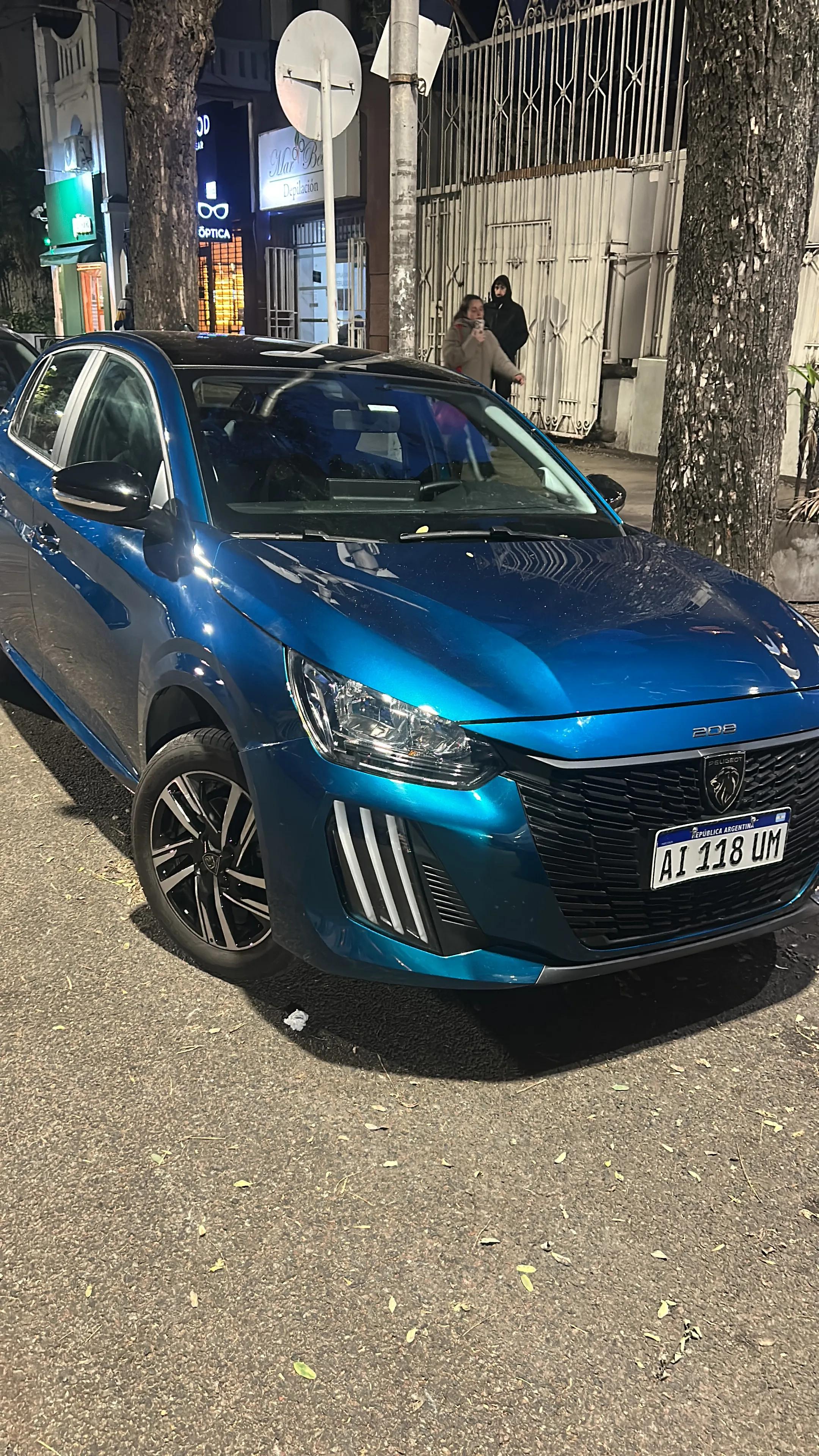 Peugeot 208